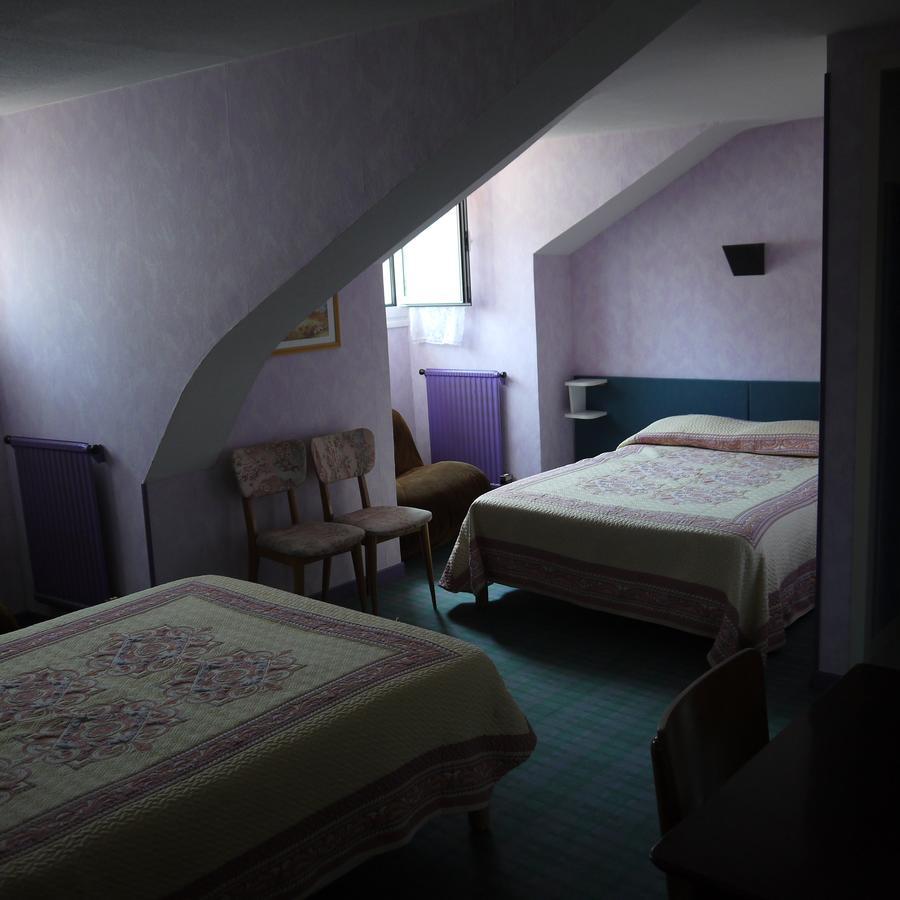 Hotel Saint-Charles Lourdes Exterior foto